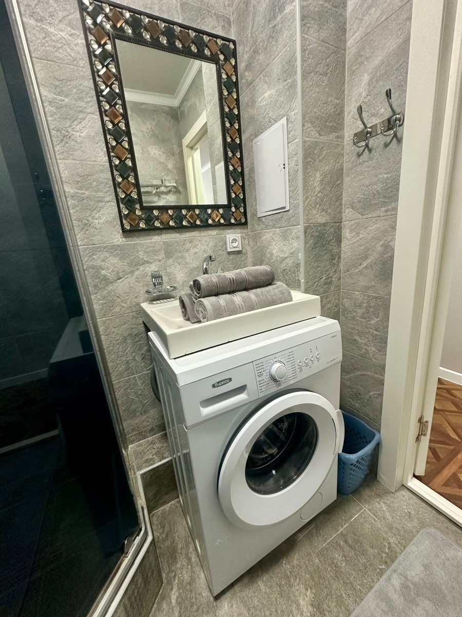 Продается квартира Алматы, Бостандыкский р-н, Желтоксан, 177Б фото 1 Продается квартира Алматы, Бостандыкский р-н, Желтоксан, 177Б фото 1