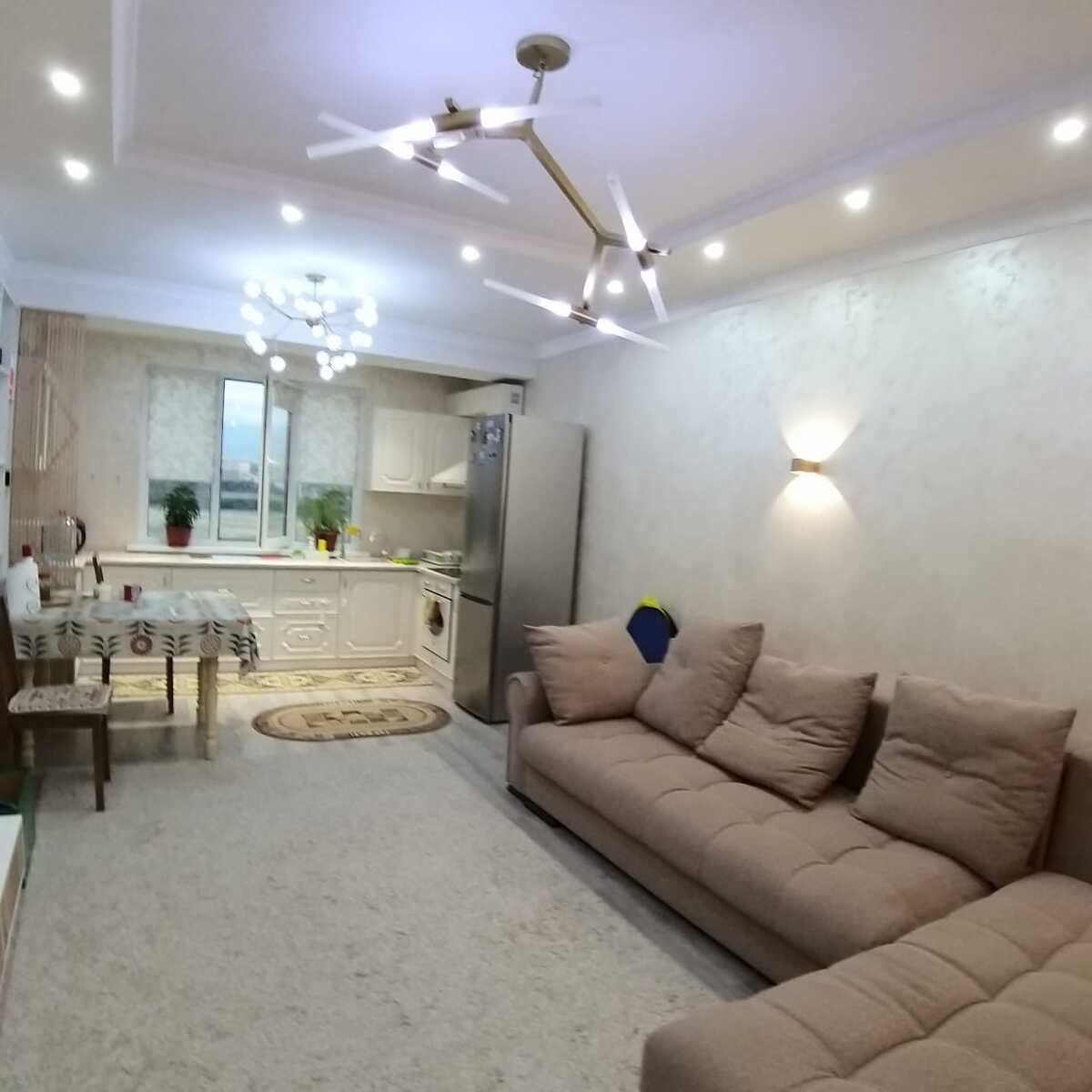 2-��������� �������� � 66.5 �² � 10/12 ����, ���� �� 273/5 ���� 1