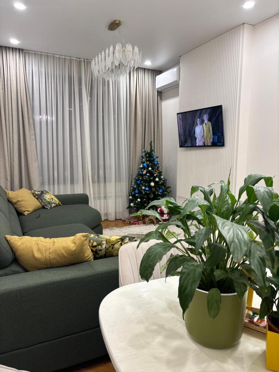 3-��������� �������� � 65 �² � 10/12 ����, ���������� - ������� �� ���� 1