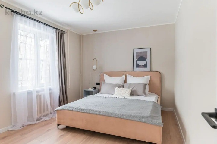 3-��������� �������� � 58 �² � 2/4 ����, ������� �� 183 � ������/��������� ���� 1