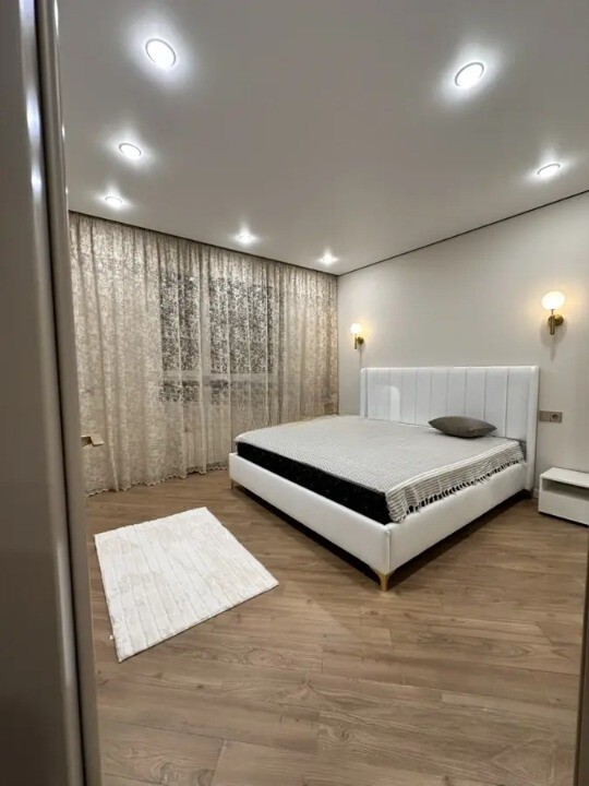 2-��������� �������� � 52.5 �² � 7/18 ����, ������� 31 � ��������� 94 ���� 1