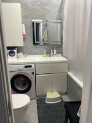 3-��������� �������� � 95 �² � 3 ����, ������ 109/8 � ���� ������ ���� 4