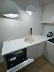 2-��������� �������� � 52.5 �² � 7/18 ����, ������� 31 � ��������� 94 ���� 7