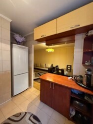 3-��������� �������� � 62.8 �² � 2/5 ����, ������ 117/127 � ���������� ���� 7