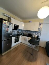 2-��������� �������� � 51.7 �² � 7/12 ����, ���������� 158 � ������� ���� 5