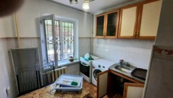 ��������� �������� ������, ������������� �-�, ��������, 195� ���� 3