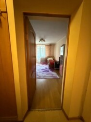 3-��������� �������� � 62.8 �² � 2/5 ����, ������ 117/127 � ���������� ���� 18