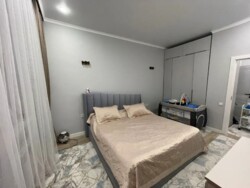 2-��������� �������� � 50 �² � 10/13 ����, ������� 20 � ����������� ������� ���� 6