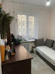 3-��������� �������� � 54 �² � 4/4 ����, ��� �10 � �������� ����������� ���� 2