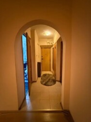 3-��������� �������� � 62.8 �² � 2/5 ����, ������ 117/127 � ���������� ���� 11