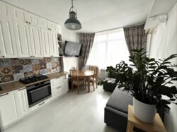 1-��������� �������� � 40 �² � 6/6 ����, ��� �����-4 16� � ����� - �������� ���� 1