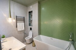 3-��������� �������� � 95 �² � 3/12 ����, ���������� 533 � ���������� 533 ���� 3