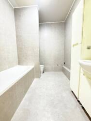 3-��������� �������� � 86 �² � 1/3 ����, ��� �������� (���������), ���� �������� ���� 8