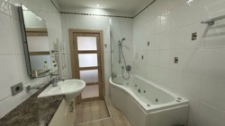 Продается квартира Алматы, Бостандыкский р-н, Аль-Фараби, 97 фото 10 Продается квартира Алматы, Бостандыкский р-н, Аль-Фараби, 97 фото 10