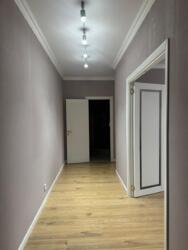 2-��������� �������� � 70 �² � 4/12 ����, ���������� 91 � ��������� ���� 3