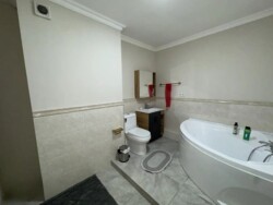 4-��������� �������� � 113.7 �² ���� 12