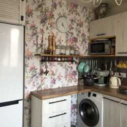 2-��������� �������� � 41 �² � 4/4 ����, ������������ 59 � ���� �� ���� 7