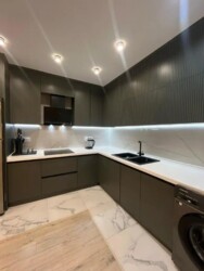 3-��������� �������� � 120 �² � 7/15 ����, ��������� ������ 50 � ����� ���� ���� 14