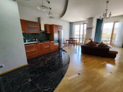 2-��������� �������� � 87 �² � 6/7 ����, ��������� 301 � ���������� - ���������� ���� 3