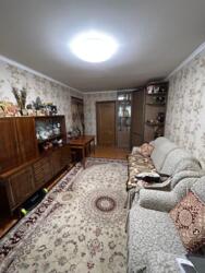 3-��������� �������� � 60 �² � 4/4 ����, ������ ���� 28 � ��������� ���� 8