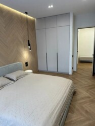 4-��������� �������� � 110 �² � 8/11 ����, ��������� 84/2 ���� 23