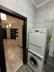Продается квартира Алматы, Бостандыкский р-н, Жарокова, 230 фото 6 Продается квартира Алматы, Бостандыкский р-н, Жарокова, 230 фото 6
