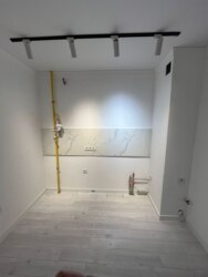 1-��������� �������� � 36,5 �² � 3/9 ����, �ү����� ���������� 218 ���� 3