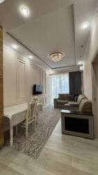 3-��������� �������� � 56 �² � 9/20 ����, ���� 164�2 � ������������� ���� 12