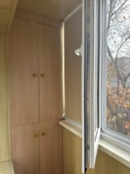 2-��������� �������� � 41.7 �² � 4/5 ����, ��� �������� 276/1 � ��. �������� ���� 8