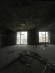 3-��������� �������� � 90.1 �² � 3/3 ����, ����. �������� 932 ���� 2