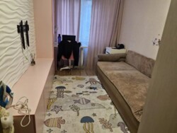 3-��������� �������� � 60 �² � 1/4 ����, ���������� 97 � ���������� �������� ���� 13