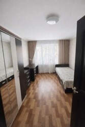 3-��������� �������� � 60 �² � 1/4 ����, ��� �10 � � �����-�������� ���� 5