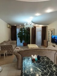 3-��������� �������� � 120 �² � 10/13 ����, ���-������ 101 ���� 3