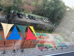 3-��������� �������� � 90 �² � 5/13 ����, ���������� 533 � ������� �� ���� 8