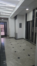 2-��������� �������� � 61 �² � 2/13 ����, ��������� 77/1 � ��� ������ ���� 9