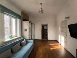 2-��������� �������� � 42 �² � 2/2 ����, ���������� 19 � ������ ���� 6