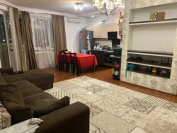 3-комнатная квартира · 87 м² · 1/5 этаж, мкр Думан-2 1 — Первая линия Талгарского тракта фото 1 3-комнатная квартира · 87 м² · 1/5 этаж, мкр Думан-2 1 — Первая линия Талгарского тракта фото 1