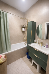 3-��������� �������� � 80 �² � 5/12 ����, ��������� 162 � ��������� �������� ���� 11