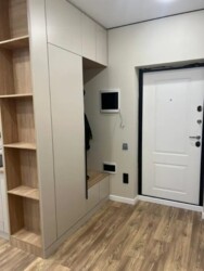 2-��������� �������� � 40 �² � 5/6 ����, ���������� 196/17 ���� 5