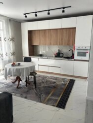 2-��������� �������� � 70.2 �² � 8/16 ����, �������� 90/56 ���� 3