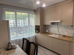 2-��������� �������� � 43,1 �² � 3/7 ����, �������� ������ 169 ���� 21