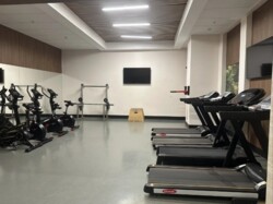 3-��������� �������� � 114 �² � 9/30 ����, ���-������ 9 ���� 10