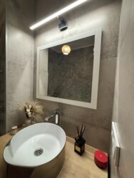 2-��������� �������� � 52.5 �² � 11/13 ����, ��������� 1/3 ���� 10