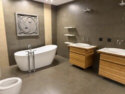 7-��������� �������� � 405 �² � 4/5 ����, ��� ��������� �����, �������� 69� ���� 27