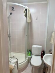 2-��������� �������� � 43 �² � 1/4 ����, ������� 44 � ���� �������� ������ ���� 7