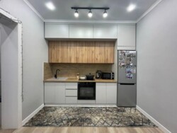 2-��������� �������� � 50 �² � 10/13 ����, ������� 20 � ����������� ������� ���� 2