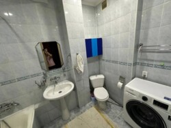 3-��������� �������� � 65 �² � 4/5 ����, ��� �������-2, ����������� 40/1 ���� 15