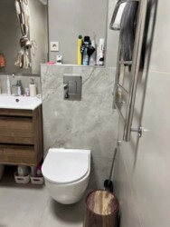 3-��������� �������� � 61 �² � 4/4 ����, ��� ������-2������-2 ���� 12