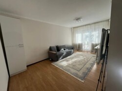 2-��������� �������� � 44 �² � 4/4 ����, �������� � ��������� ���� 4