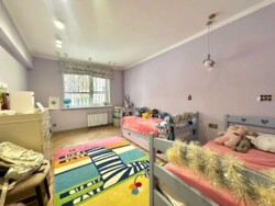 4-��������� �������� � 88 �² � 2/5 ����, �����-�������� 4 � ��� ������-���������� ���� 6